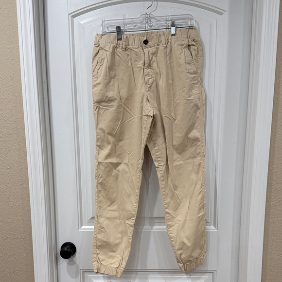 EUC Men's Casual Khaki Stretch Jogger Pants - Picture 3 of 8